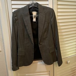 Theory Size 4 Suit Jacket. Matching pants in size 6 sold separately.